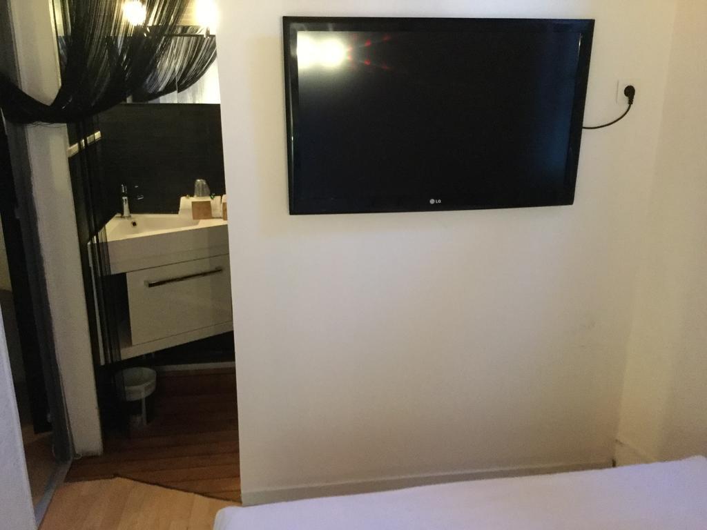 Hotel Restaurant Le 8 Mandelieu Zewnętrze zdjęcie