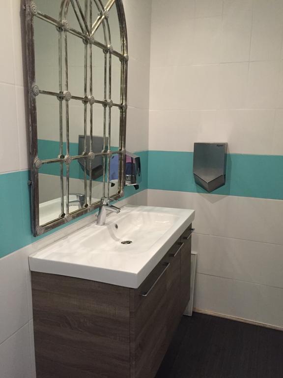 Hotel Restaurant Le 8 Mandelieu Zewnętrze zdjęcie