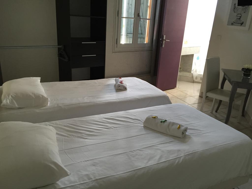 Hotel Restaurant Le 8 Mandelieu Zewnętrze zdjęcie